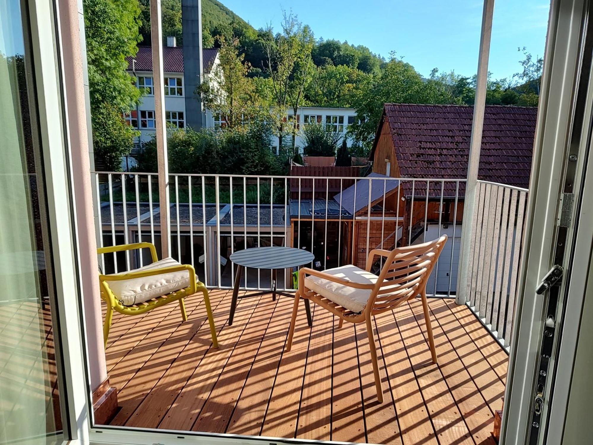 Ferienwohnungen Am Wasserfall Bad Urach Bagian luar foto